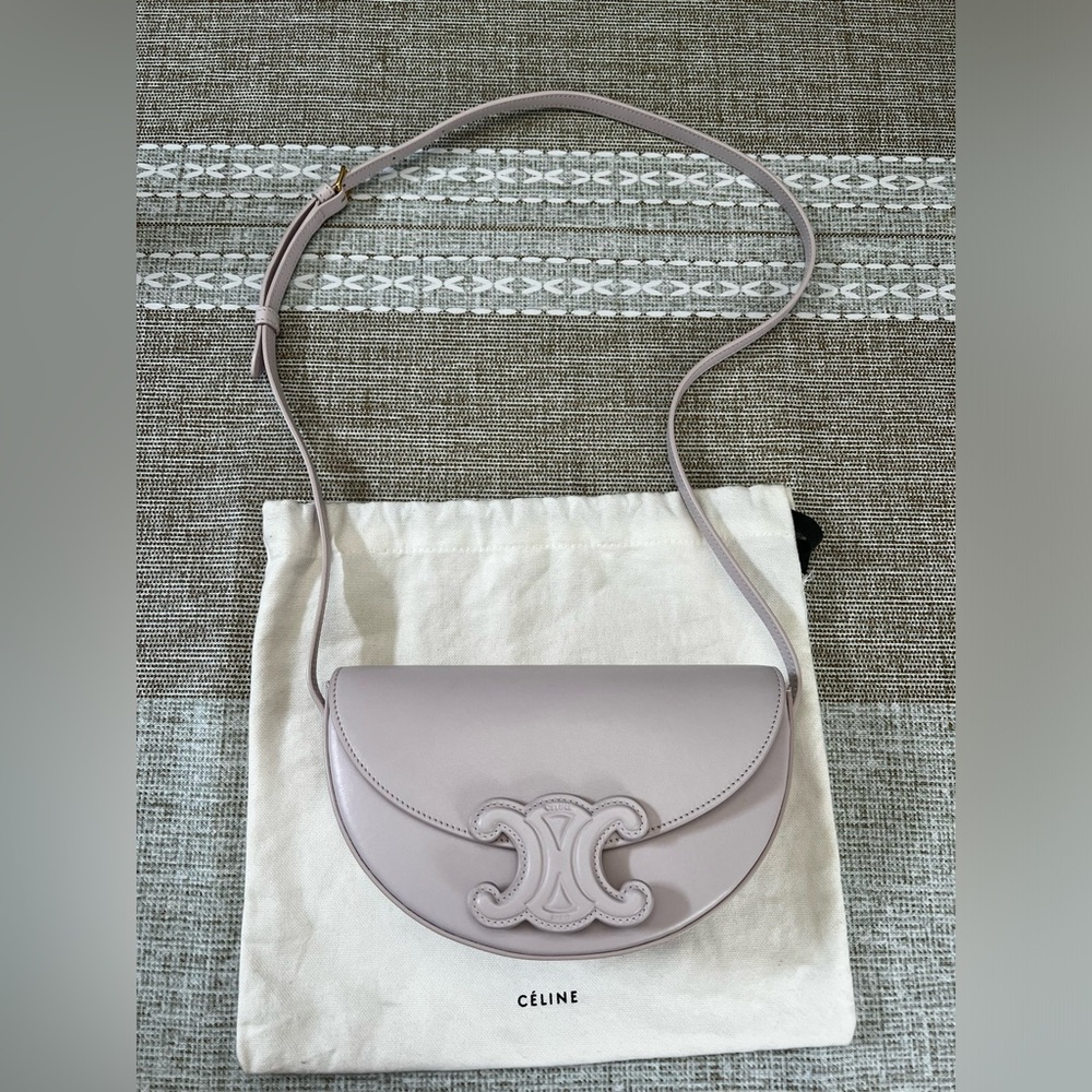 Celine 2022 Besace Cuir Triomphe Bag